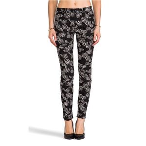 Marc By Marc Jacobs black and beige stick jeans in floral print